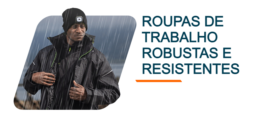 Trabalhador com roupa de trabalho preta e boné preto na chuva. Link para o vestuário de trabalho da série PW3.